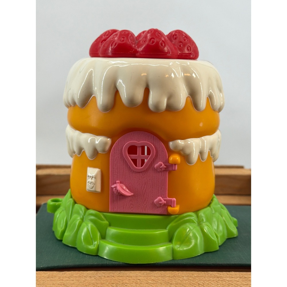 Vintage 1981 Strawberry Shortcake Berry Bake Shoppe Kenner Playset No 43500